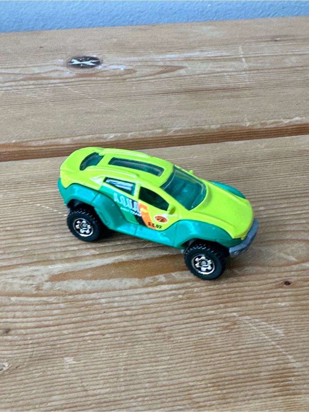 Vintage 2013 Matchbox Turn Tamer AQUA MBX TEAM SUV Rare Lime Green Original